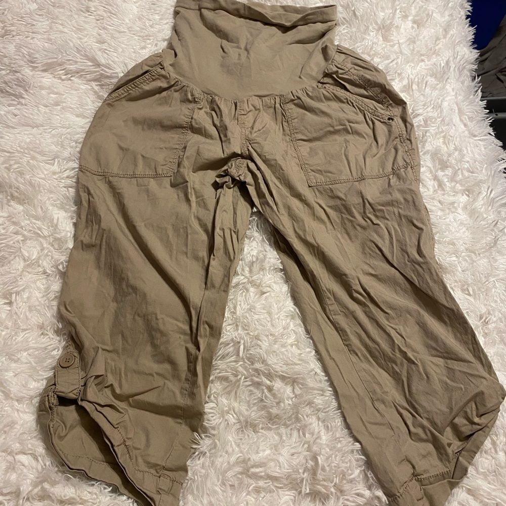 Motherhood Maternity Large Khaki Capris